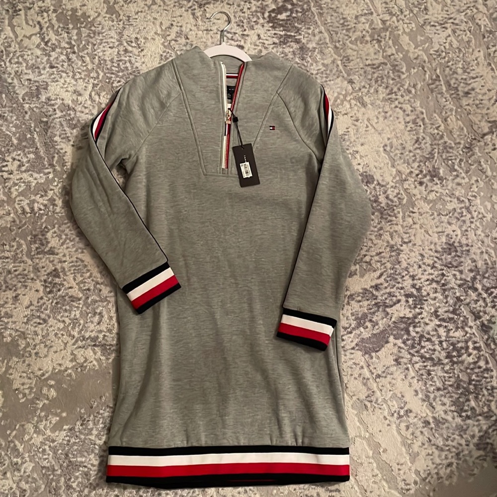 BRAND NEW WITH TAGS, never worn Tommy Hilfiger dress. Size XS.